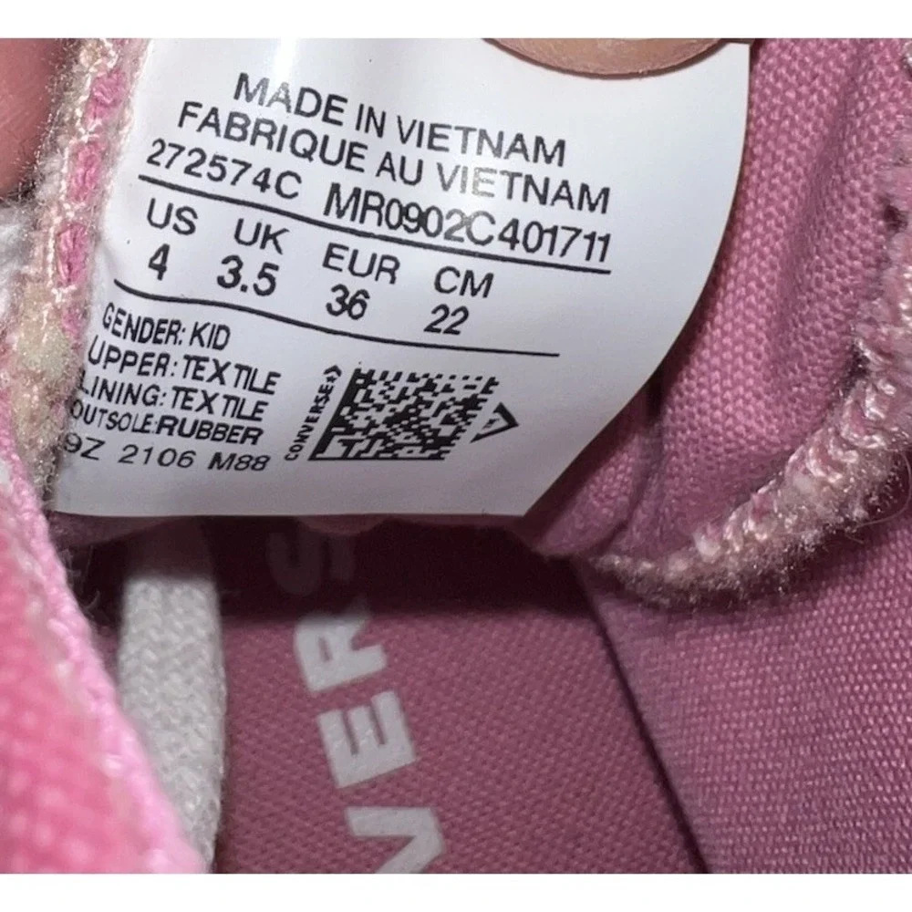 (341/10)Converse 272574C Not a Chuck Pink High Top Size 4 Youth Sneakers